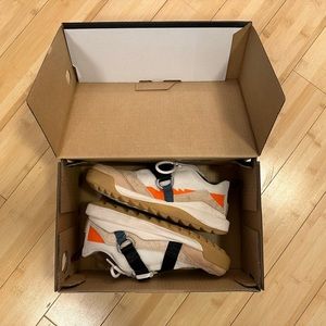 Sorel Womens Ona 718 EQ Low Top Outdoor Hiking Sneakers Chalk & Ceramic …